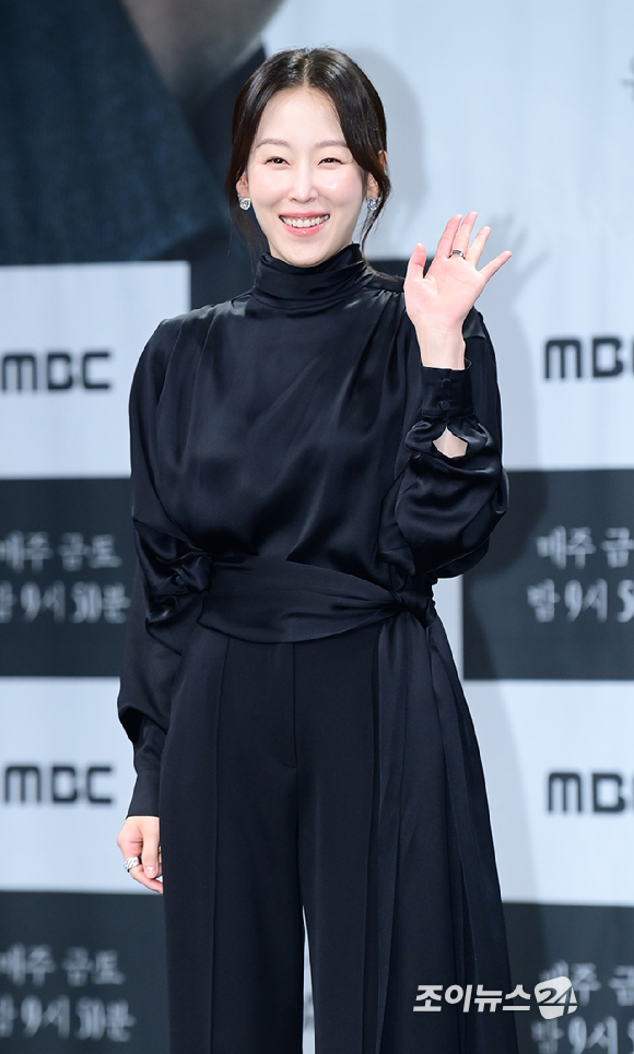 배우 서현진이 28일 오후 서울 마포구 상암동 MBC 골든마우스홀에서 열린 MBC 새 금토드라마 '라이어' 제작발표회에 참석하고 있다. [사진=정소희 기자]