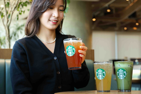 스타벅스는 지난해 20대 고객 대상 티 음료 판매량이 전년 대비 약 20% 증가했다고 밝혔다. [사진=스타벅스]