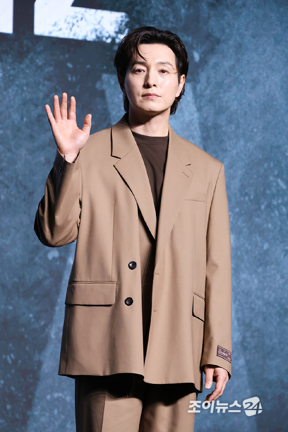 배우 박지현이 6일 부산 해운대구 영화의전당에서 열린 제31회 부산국제영화제 개막식 레드카펫 행사에 참석하고 있다. [사진=정소희 기자]
