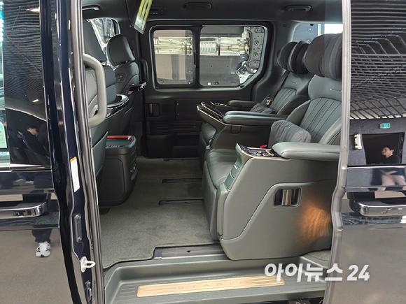 현대차 '더 뉴 스타리아 리무진'. [사진=김종성 기자]