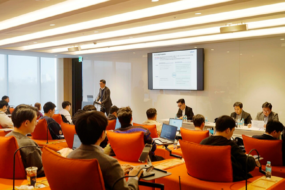 대한전선이 증권사 애널리스트를 대상으로 기업 설명회를 진행하고 있다 [사진=대한전선]