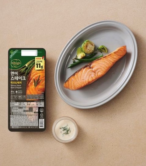 비비고 연어 스테이크. [사진=CJ제일제당]