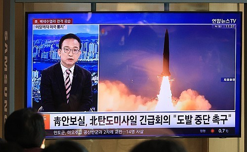 합동참모본부는 12일 오전 6시 북한이 동해상으로 발사한 탄도미사일 1기를 포착했다고 밝혔다. [사진=연합뉴스]