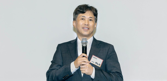 SK하이닉스 곽노정 대표이사 사장이 지난 25일 서울 광진구 그랜드 워커힐 호텔에서 열린 동반성장협의회 정기총회에서 발언하고 있다. [사진=SK하이닉스]