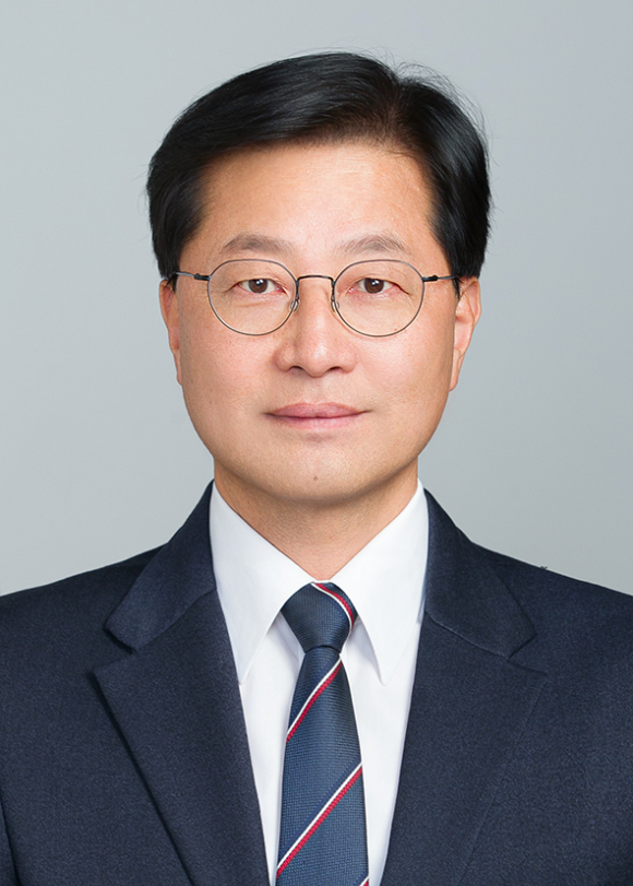 김윤건 신임 두산테스나 최고경영자(CEO) [사진=두산그룹]