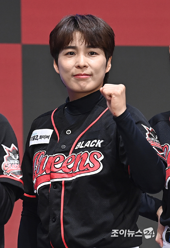 전 유도선수 김성연이 25일 서울 구로구 더 세인트 신도림에서 열린 채널A 야구여왕' 제작발표회에서 포즈를 취하고 있다. [사진=곽영래 기자]