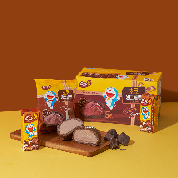 초코에몽과 초코 생크림빵. [사진=남양유업]