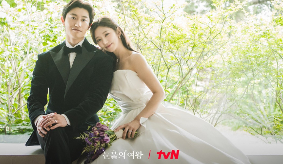 배우 이주빈이 tvN 토일드라마 '눈물의 여왕'에서 천다혜 역을 맡아 곽동연과 연기 호흡을 맞추고 있다. [사진=tvN]