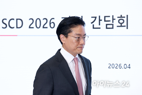 전인석 삼천당제약 대표가 6일 오후 서울 서초구 삼천당제약 본사에서 열린 기자간담회에 참석하고 있다. [사진=곽영래 기자]