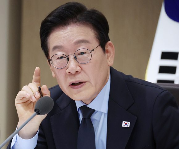 이재명 대통령이 11일 용산 대통령실에서 열린 국무회의를 주재하고 있다. 2025.11.11 [사진=연합뉴스]