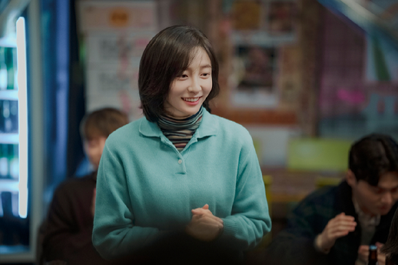 배우 김고은이 넷플릭스 시리즈 '은중과 상연'에서 열연하고 있다. [사진=넷플릭스]