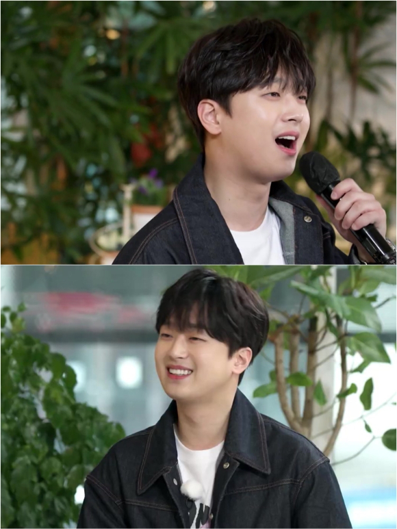 '장윤정의 도장깨기-전 국민 가수 만들기'에 출연한 가수 이찬원 [사진=LG헬로비전]