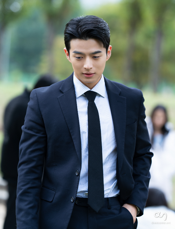 &apos;화려한 날들&apos; 손상연, 매력 확장⋯위기 속 존재감 빛낸 테토남