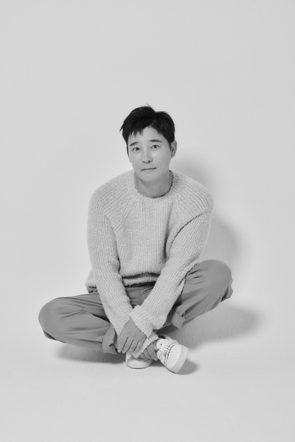 가수 임창정이 '나는 트로트가 싫어요'로 음방 활동에 나선다. 사진은 임창정 이미지. [사진=YES IM 엔터테인먼트]