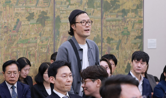기타리스트 조정치가 7일 국회 문화체육관광위원회 국정감사에 참고인으로 출석해 있다. 2026.10.7 [사진=연합뉴스]