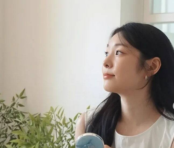 김연아, 누가 30대래? 청순미 폭발한 일상 '고등학생이라 해도 믿겠네'