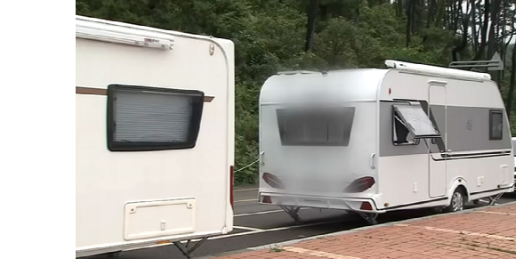 지난 22일 KBS의 보도에 따르면 알박기 텐트와 달리 알박기 캠핑카, 카라반은 단속이 사실상 불가능해 근본적인 문제 해결에는 골머리를 앓고 있다. [사진=KBS]