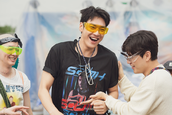 배우 차은우, 김영광, 강하늘, 강영석이 영화 '퍼스트 라이드'에서 호흡을 맞추고 있다. [사진=(주)쇼박스]