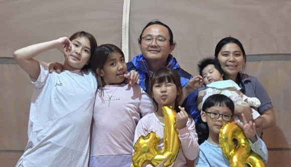 뇌사 장기기증으로 3명을 살린 인천 맨홀사고 피해자 이용호 씨와 가족들 [사진=한국장기조직기증원]