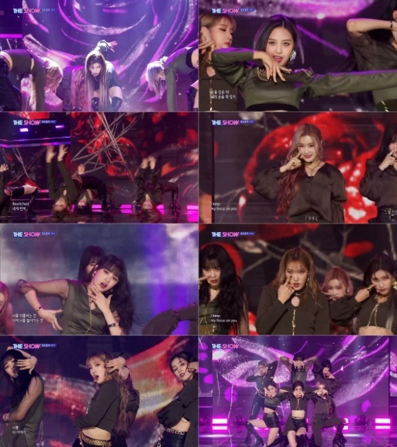 픽시가 '더쇼'에서 후속곡 '비위치드(Bewitched)' 무대를 선보이고 있다. [사진=SBS MTV 방송화면 캡처 ]