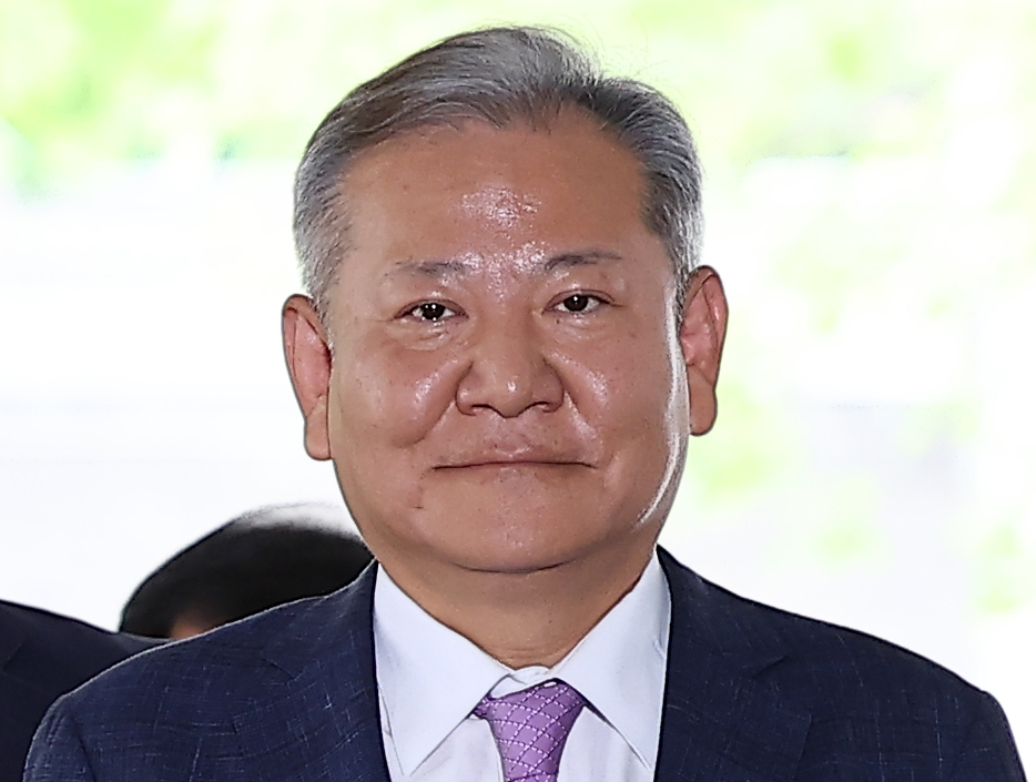 이상민 전 행정안전부 장관이 구속 전 피의자 심문(영장실질심사)을 위해 31일 서울 서초구 서울중앙지방법원으로 들어서고 있다. 2025.7.31 [사진=연합뉴스]