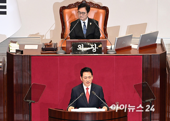장동혁 국민의힘 대표가 4일 국회 본회의에서 교섭단체 대표연설을 하고 있다. [사진=곽영래 기자]