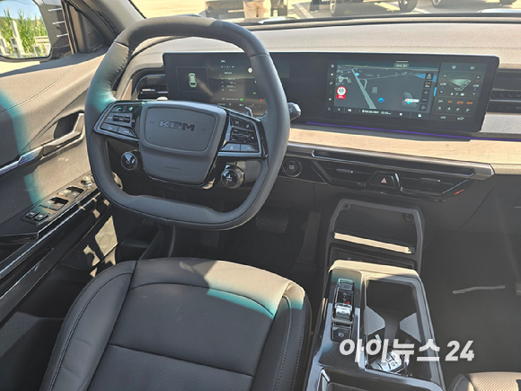 KGM '액티언 하이브리드' 정측면. [사진=김종성 기자]