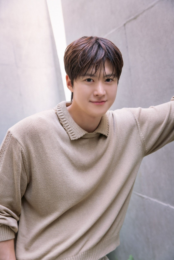 공명이 '은밀한 감사' 종영 인터뷰에서 포토타임을 갖고 있다. [사진=사람엔터테인먼트]