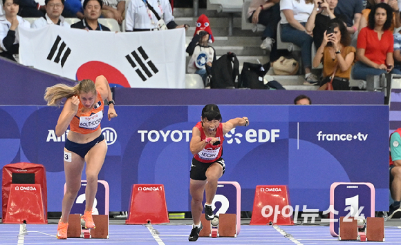 전민재가 4일(현지시간) 프랑스 파리 스타드 드 프랑스에서 열린 2024 파리 패럴림픽 여자 육상 100m T36등급 결선에서 역주하고 있다. [사진=사진공동취재단]