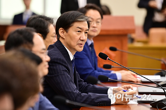 조국 조국혁신당 대표가 1일 오전 서울 여의도 국회에서 열린 국방위원회 전체회의에서 발언하고 있다. [사진=곽영래 기자]