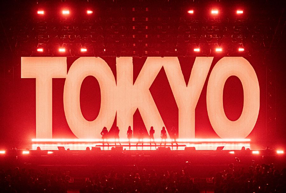 베이비몬스터가 일본 도쿄 아리아케 아레나에서 콘서트 '[BABYMONSTER PRESENTS : SEE YOU THERE] IN JAPAN'을 열고 무대를 선보이고 있다. [사진=YG엔터테인먼트]