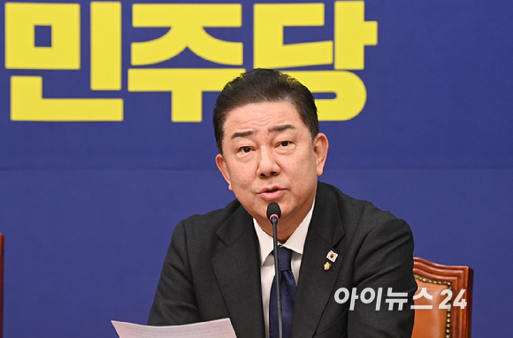 김병기 더불어민주당 원내대표가 10일 국회에서 열린 최고위원회의에서 발언하고 있다. [사진=곽영래 기자]