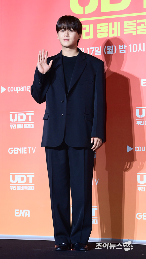 배우 이정하가 17일 오후 서울 광진구 풀만 앰버서더 서울 이스트폴에서 열린 쿠팡플레이 X 지니 TV 오리지널 시리즈 'UDT: 우리 동네 특공대' 제작발표회에 참석하고 있다. [사진=정소희 기자]