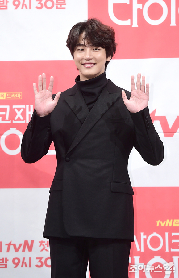 배우 윤시윤이 영화 '탄생'에서 김대건 신부 캐릭터를 맡은 소감을 밝혔다. [사진=정소희 기자]