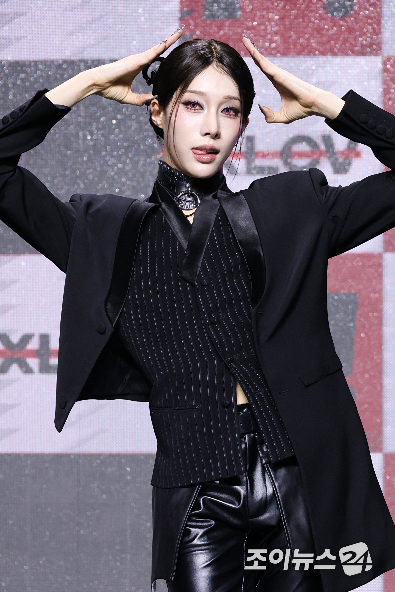 그룹 엑스러브 루이가 28일 서울 마포구 상암동 큐브컨벤션센터에서 진행된 엑스러브(XLOV) 세 번째 미니앨범 'i=!' 발매 기념 쇼케이스에 참석해 포즈를 취하고 있다. [사진=문수지 기자]