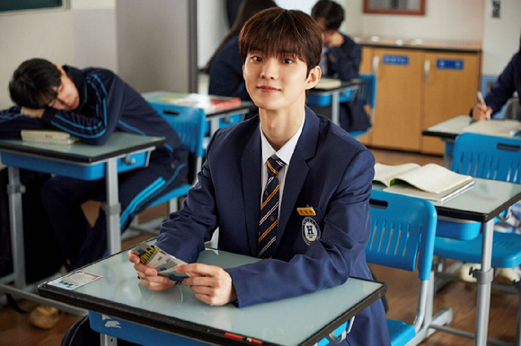 '최애데뷔' 더보이즈 큐, 첫 드라마⋯타임슬립 아이돌 된 찐아이돌