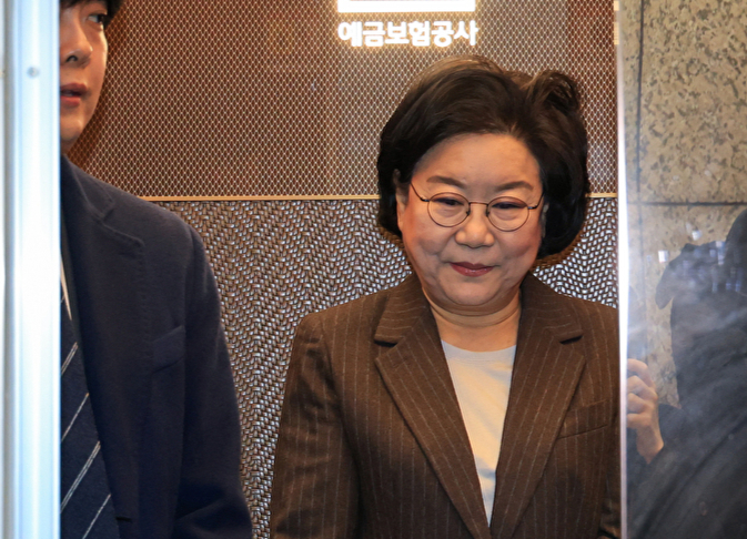 이혜훈 기획예산처 장관 후보자가 29일 서울 중구 예금보험공사에 마련된 인사청문회 준비 사무실로 출근하고 있다. 2025.12.29. [사진=연합뉴스]