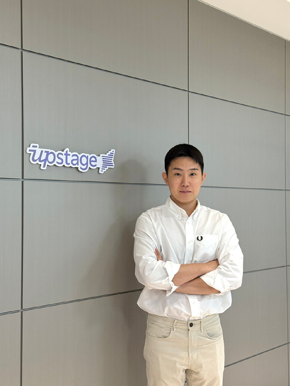 조민수 업스테이지 도큐먼트AI 기술총괄이 1일 서울 강남구 오랜지플래닛에서 아이뉴스24와 인터뷰를 진행하고 있다. [사진=업스테이지]