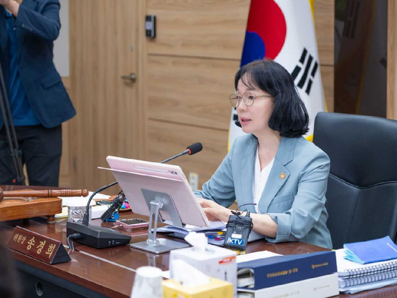 개보위, 틱톡·애플에 과징금 105억…"동의 없이 개인정보 수집"