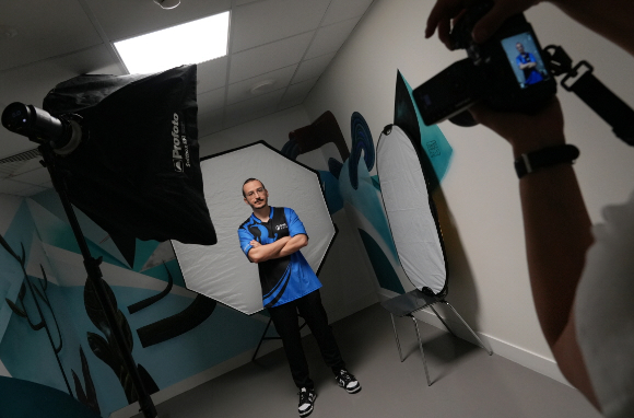 'SWC2025' 월드 파이널 출전 선수 프로필 촬영 현장. [사진=컴투스]