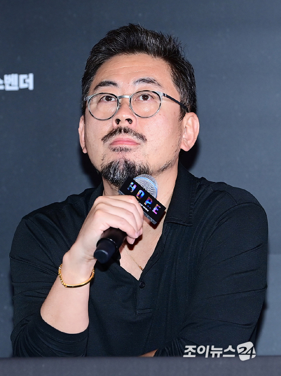 영화감독 나홍진이 6일 오후 서울 강남구 삼성동 메가박스 코엑스에서 열린 영화 '호프'(감독 나홍진) 언론시사회에 참석하고 있다. [사진=정소희 기자]