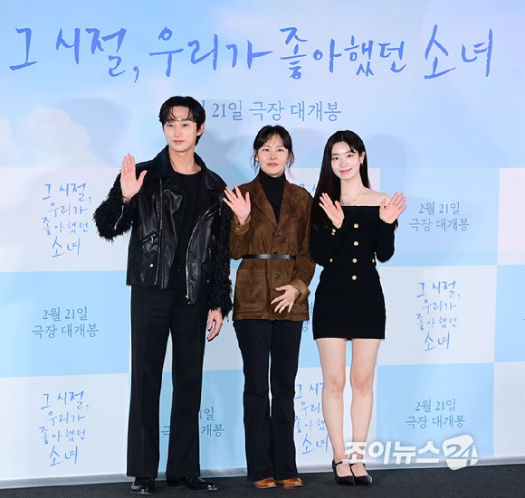 배우 진영과 다현(트와이스)이 19일 오후 서울 CGV 용산아이파크몰에서 열린 영화 '그 시절, 우리가 좋아했던 소녀'(감독 조영명) 언론시사회에 참석하고 있다. [사진=정소희 기자]