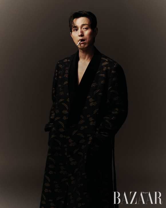 정성일 [사진=하퍼스바자]