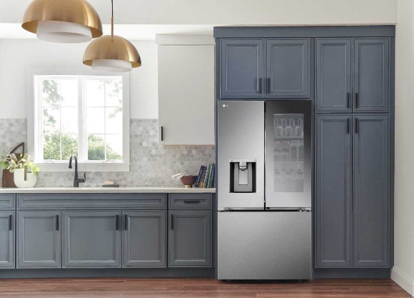 LG전자가 'CES 2023'에서 공개 예정인 721L 대용량 빌트인 타입 냉장고 신제품 [사진=LG전자]