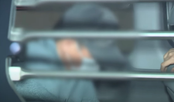 인천 송도에서 생일잔치를 열어 준 아들을 사제 총기로 살해한 60대 남성 [사진= YTN 뉴스 캡처]