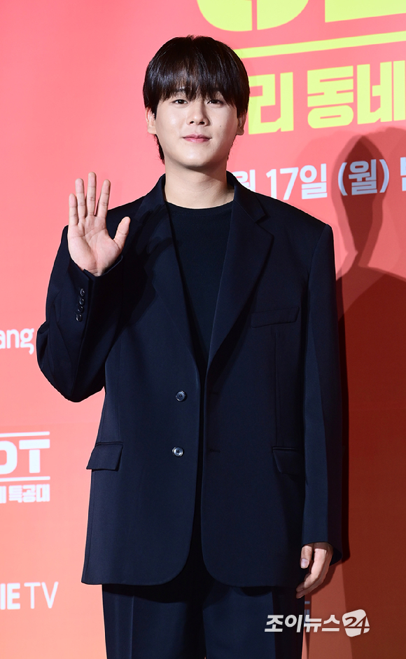 배우 이정하가 17일 오후 서울 광진구 풀만 앰버서더 서울 이스트폴에서 열린 쿠팡플레이 X 지니 TV 오리지널 시리즈 'UDT: 우리 동네 특공대' 제작발표회에 참석하고 있다. [사진=정소희 기자]