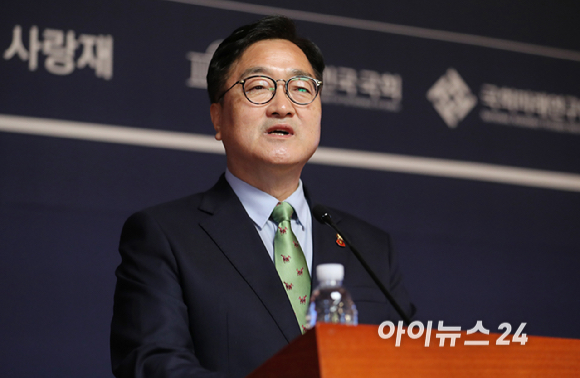 우원식 국회의장이 22일 서울 여의도 국회 사랑재에서 열린 국회 미래산업포럼 발족식에서 개회사를 하고 있다. [사진=곽영래 기자]