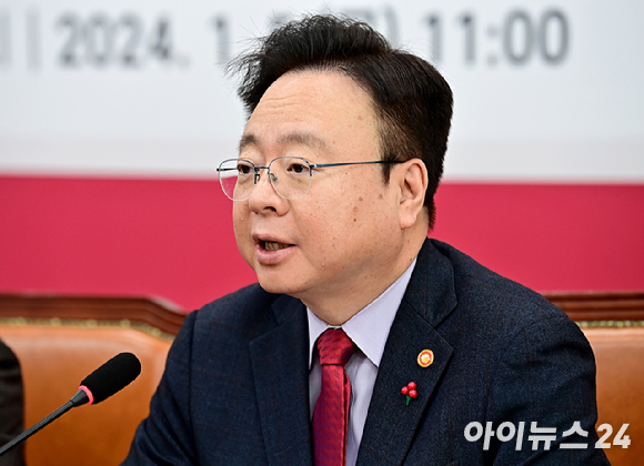 조규홍 보건복지부 장관이 지난달 5일 오전 서울 여의도 국회에서 열린 건강보험 보험료 개선방안 당&middot;정 협의회에서 발언하고 있다. [사진=곽영래 기자]