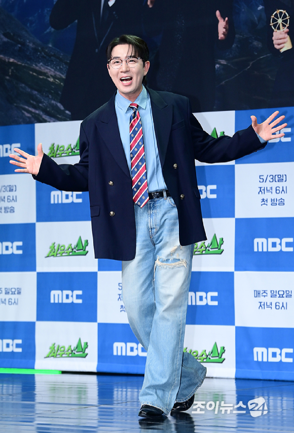 방송인 붐이 28일 오후 서울 마포구 상암동 MBC 신사옥에서 열린 MBC 새 예능 프로그램 '최우수산(山)' 제작발표회에서 참석하고 있다. [사진=정소희 기자]