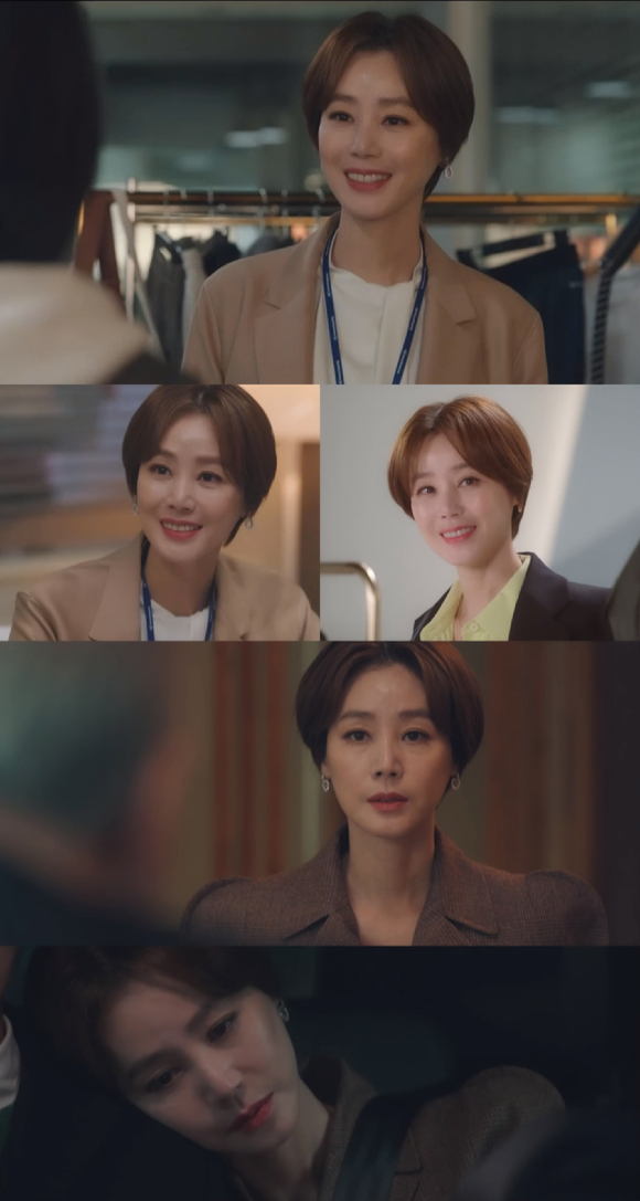 tvN '킬힐' 김성령이 첫 등장했다.  [사진=tvN]